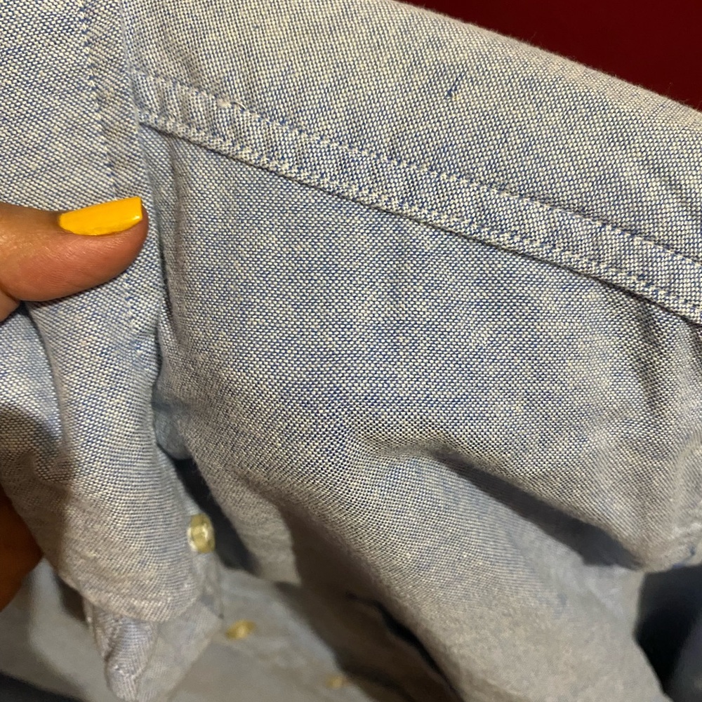 Two long sleeve Sonoma button shirts. I’m good condition, only worn once.